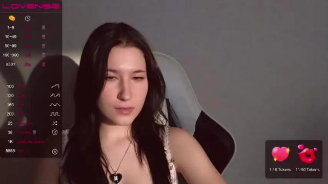 Image 4 of katheri_ne_ Stream on Chaturbate on 23 months ago