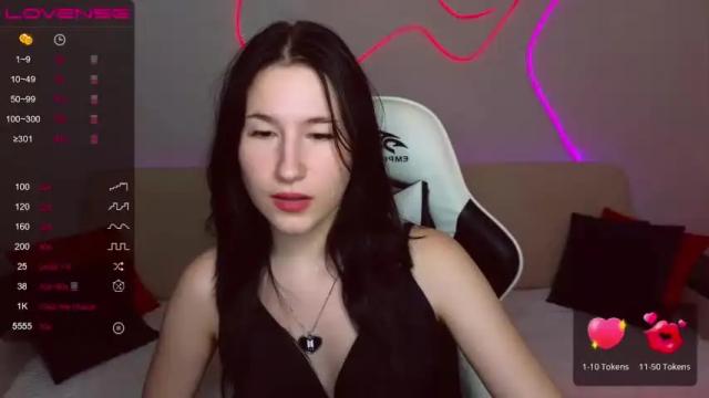 Image 4 of katheri_ne_ Stream on Chaturbate on 23 months ago