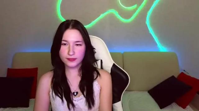 Image 11 of katheri_ne_ Stream on Chaturbate on 23 months ago