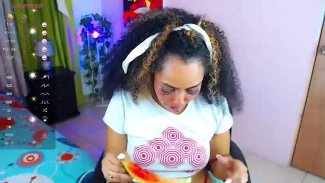 Image 4 of katherin_castillo Stream on Chaturbate on 13 months ago