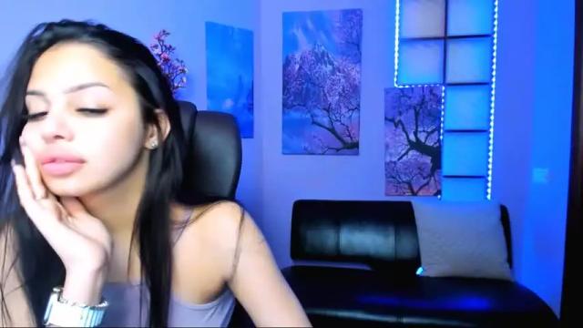 Image 10 of katherine_honey Stream on Chaturbate on 17 months ago