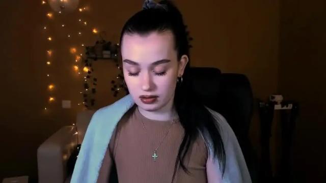 Image 11 of katherine_honey Stream on Chaturbate on 17 months ago