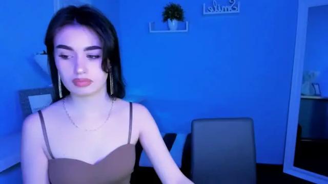 Image 11 of katherine_honey Stream on Chaturbate on 16 months ago