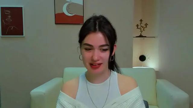 Image 2 of katherine_honey Stream on Chaturbate on 16 months ago