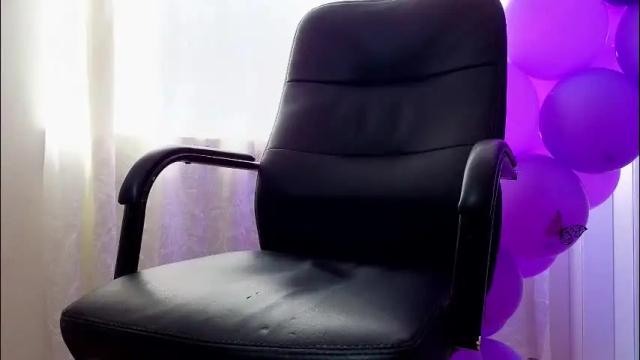 Image 3 of katherinepeti Stream on Chaturbate on 1 month ago