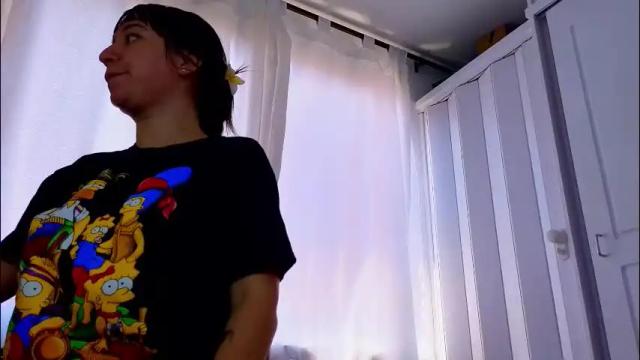 Image 3 of katherinepeti Stream on Chaturbate on 1 month ago