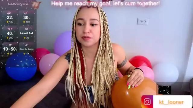 Image 12 of katherinepetite_ Stream on Chaturbate on 23 months ago