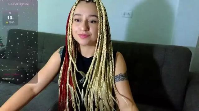 Image 8 of katherinepetite_ Stream on Chaturbate on 18 months ago