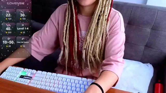 Image 7 of katherinepetite_ Stream on Chaturbate on 18 months ago