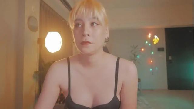 Image 3 of katherynlin Stream on Chaturbate on 17 days ago
