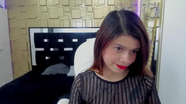Image 2 of kathia_ross Stream on Chaturbate on 17 months ago