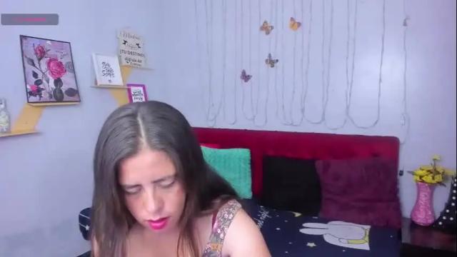 Image 2 of kathina_giraldo Stream on Chaturbate on 1 month ago
