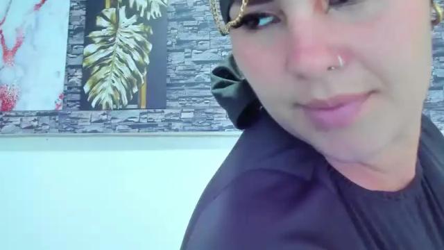 Image 7 of kathy_1x Stream on Chaturbate on 13 months ago