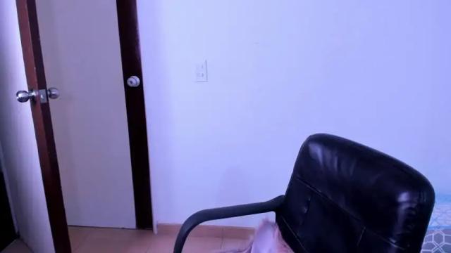 Image 8 of kathylala_ Stream on Chaturbate on 18 months ago
