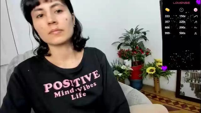 Image 3 of katia_12_ Stream on Chaturbate on 5 months ago