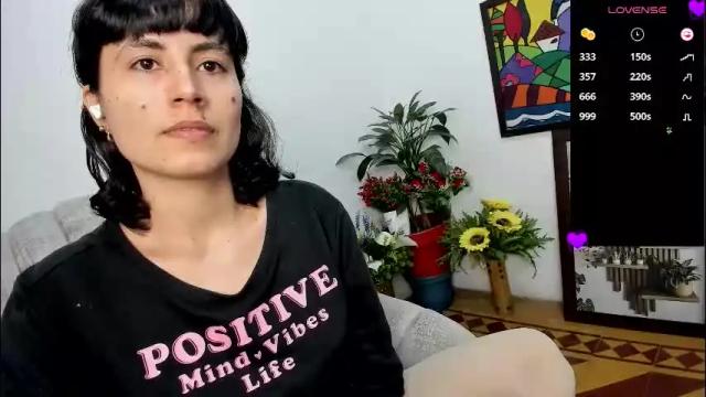 Image 6 of katia_12_ Stream on Chaturbate on 5 months ago