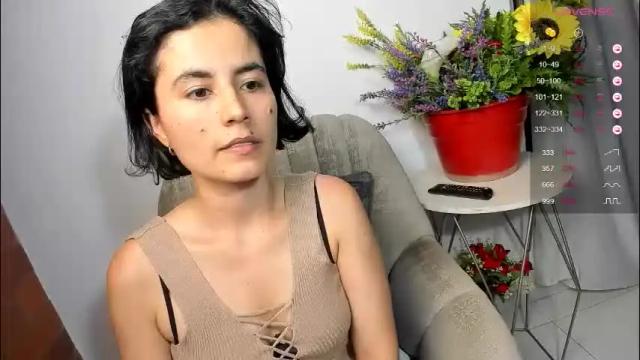 Image 3 of katia_12_ Stream on Chaturbate on 24 days ago