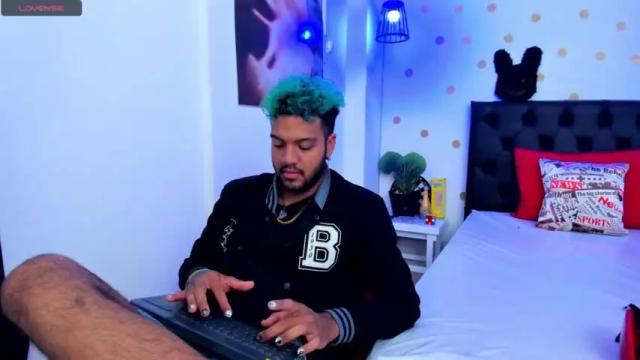 Image 4 of katia_dann Stream on Chaturbate on 16 months ago