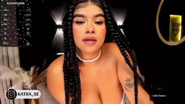 Image 7 of katia_es Stream on Chaturbate on 18 months ago