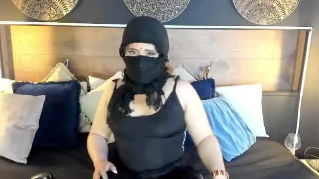 Image 7 of katia_evanss Stream on Chaturbate on 18 months ago