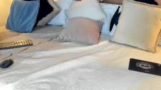 Image 12 of katia_evanss Stream on Chaturbate on 18 months ago