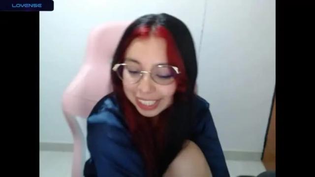 Image 11 of katia_hill Stream on Chaturbate on 17 months ago