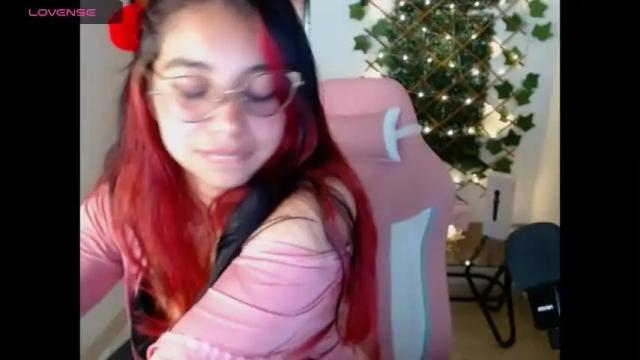 Image 7 of katia_hill Stream on Chaturbate on 13 months ago