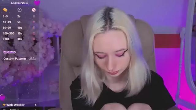 Image 3 of katia_kim Stream on Chaturbate on 21 days ago