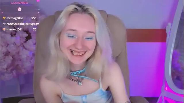 Image 2 of katia_kim Stream on Chaturbate on 18 days ago