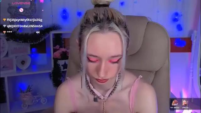 Image 6 of katia_kim Stream on Chaturbate on 28 days ago