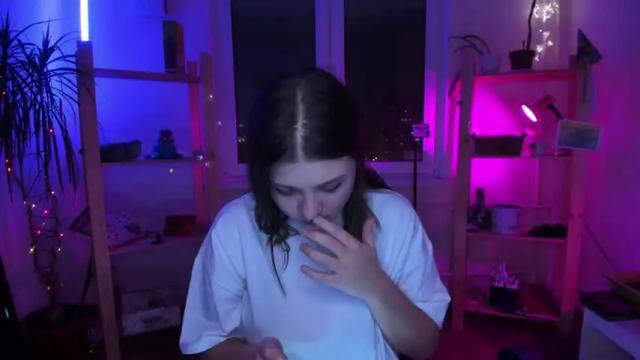 Image 2 of katia_leta Stream on Chaturbate on 16 months ago