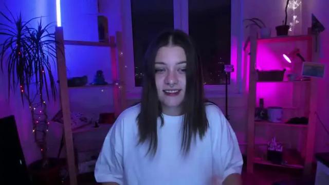Image 4 of katia_leta Stream on Chaturbate on 16 months ago