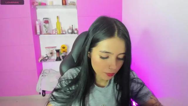 Image 2 of katia_sex25 Stream on Chaturbate on 14 months ago