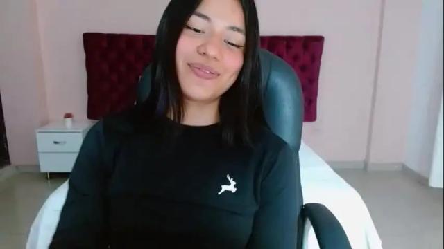 Image 11 of katiaroys Stream on Chaturbate on 20 months ago