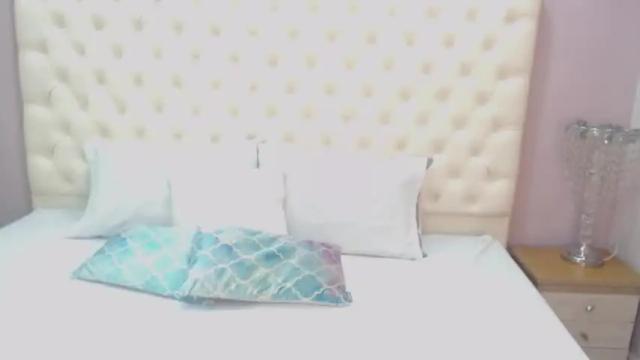 Image 3 of katie_amber Stream on Chaturbate on 19 months ago