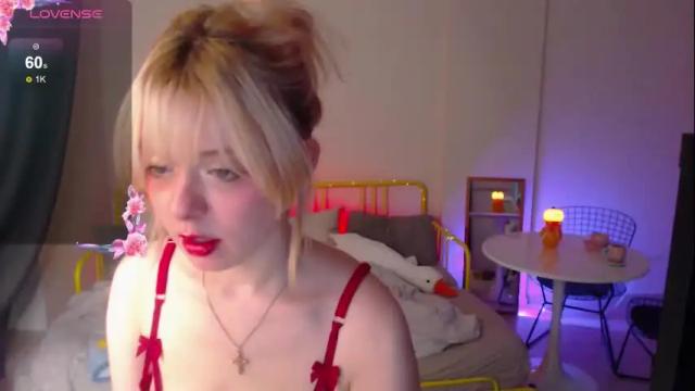 Image 7 of katie_deville Stream on Chaturbate on 2 months ago