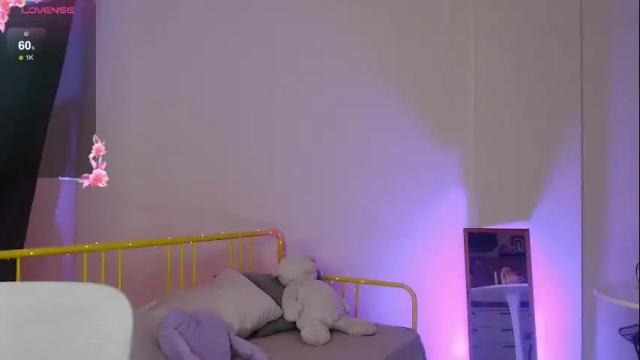 Image 4 of katie_deville Stream on Chaturbate on 2 months ago