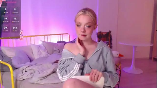 Image 10 of katie_deville Stream on Chaturbate on 1 month ago