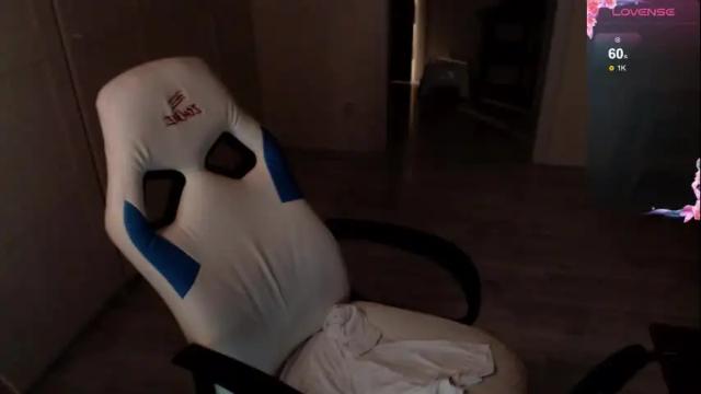 Image 3 of katie_deville Stream on Chaturbate on 9 days ago