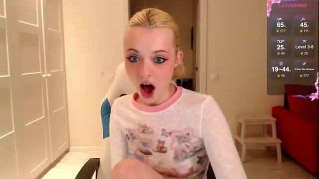 Image 11 of katie_deville Stream on Chaturbate on 6 days ago