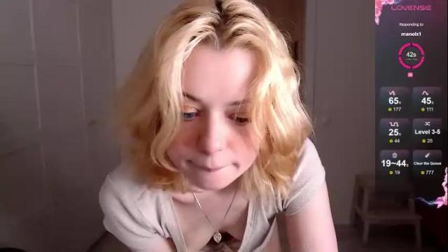 Image 4 of katie_deville Stream on Chaturbate on 3 days ago