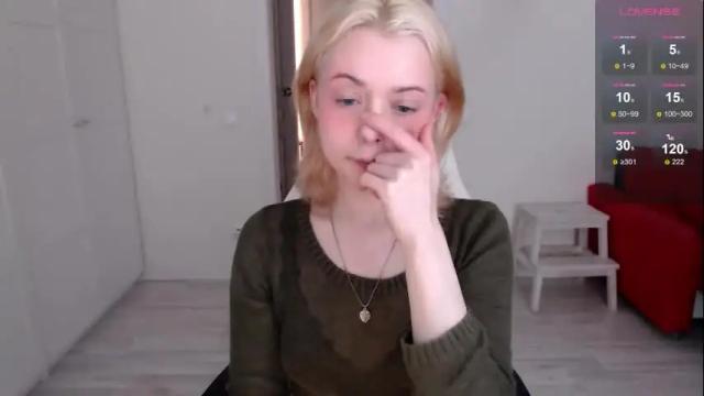 Image 2 of katie_deville Stream on Chaturbate on 3 months ago