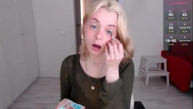 Image 3 of katie_deville Stream on Chaturbate on 3 months ago