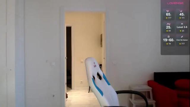 Image 12 of katie_deville Stream on Chaturbate on 3 months ago
