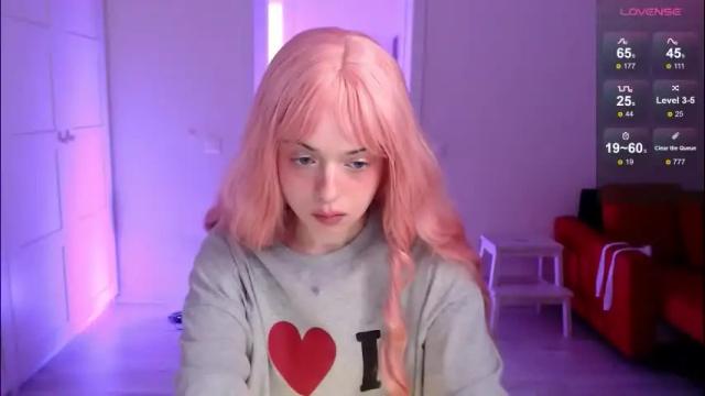 Image 10 of katie_deville Stream on Chaturbate on 2 months ago
