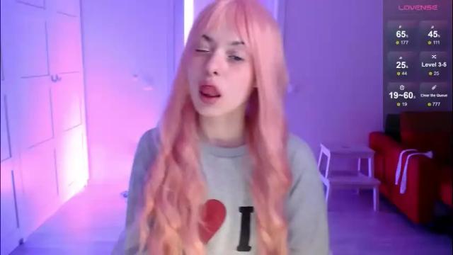 Image 4 of katie_deville Stream on Chaturbate on 2 months ago