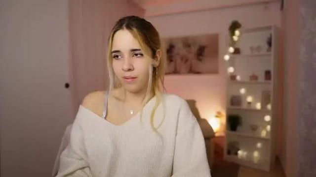 Image 3 of katie_kush18 Stream on Chaturbate on 16 months ago