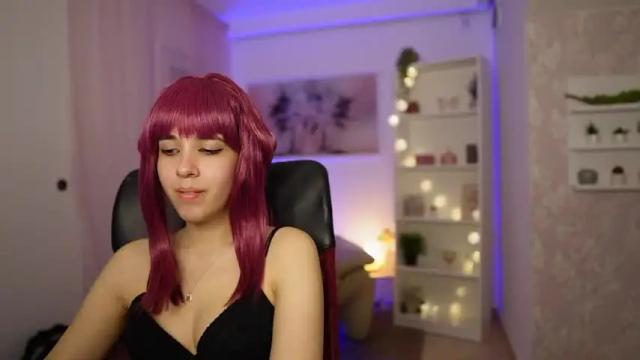 Image 10 of katie_kush18 Stream on Chaturbate on 15 months ago