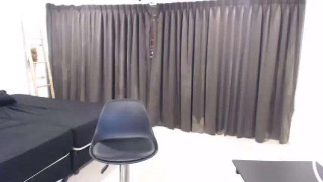 Image 6 of katie_thai Stream on Chaturbate on 14 months ago
