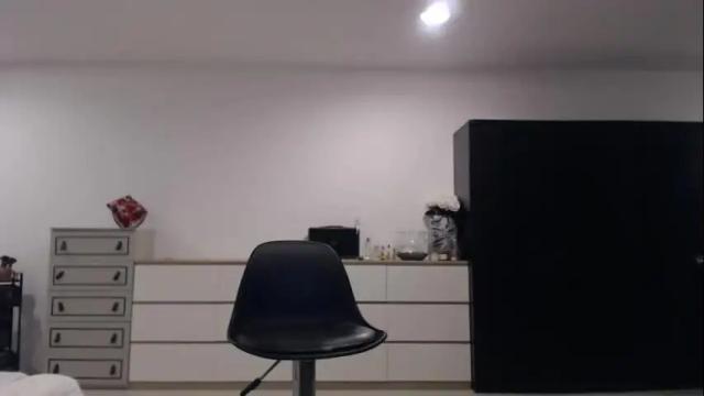 Image 2 of katie_thai Stream on Chaturbate on 26 days ago